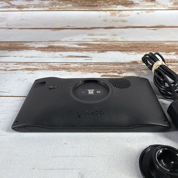 Garmin Nuvi 67LM 6in GPS Bundle Car Adapter Mount Tested Used - Picture 7 of 7